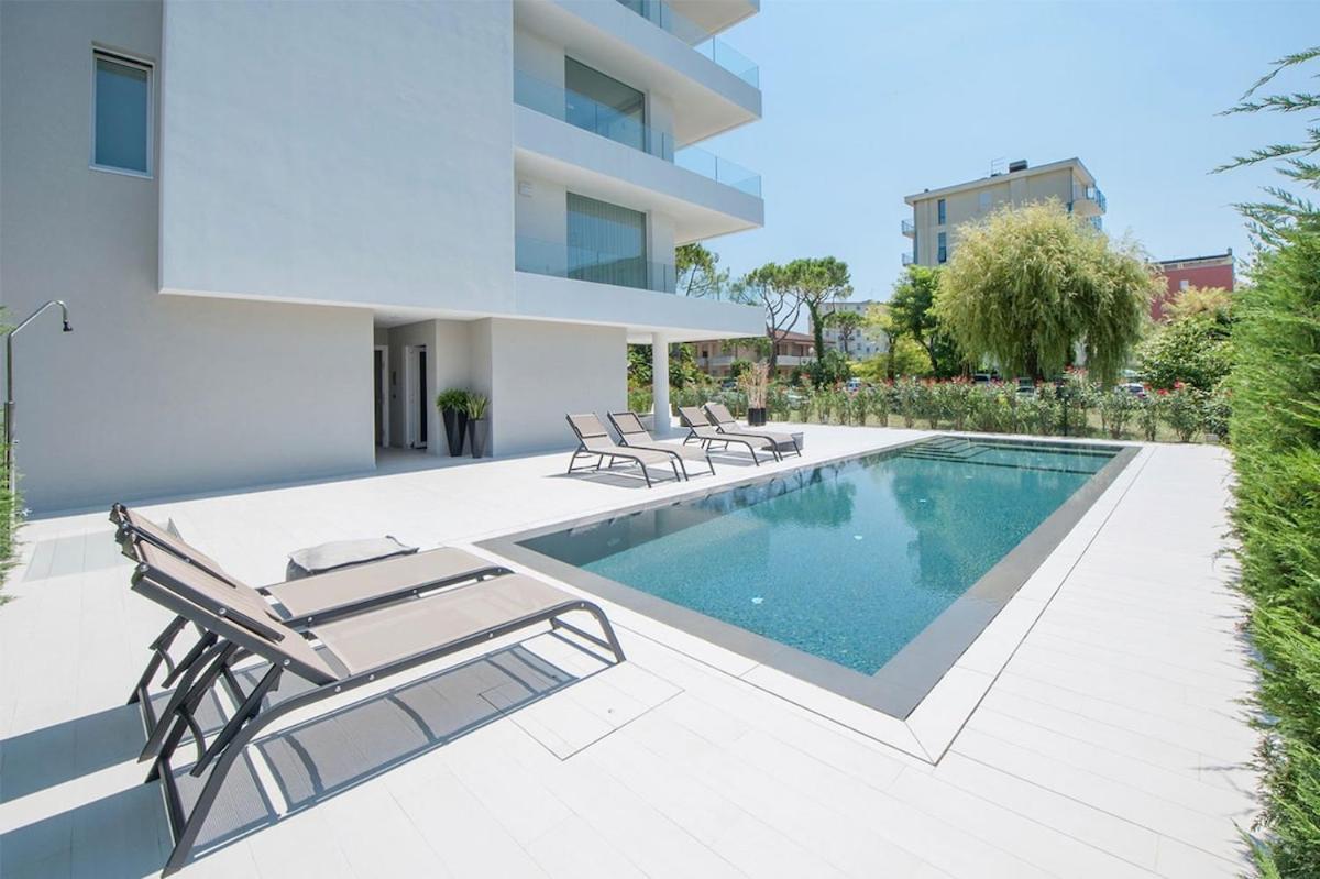 Attico 6 posti letto Zona Piazza Aurora 280m dal mare - B&B Lido di Iesolo