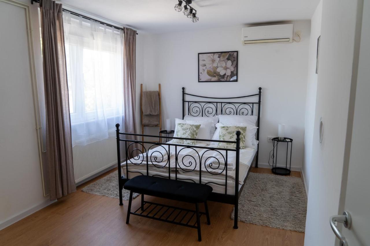 Apartment Astera Sisak - B&B Sisak