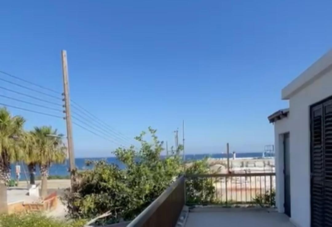 Аpartment 2 bedrooms 50 meters from the sea - Chambres d’hôtes Zýgi