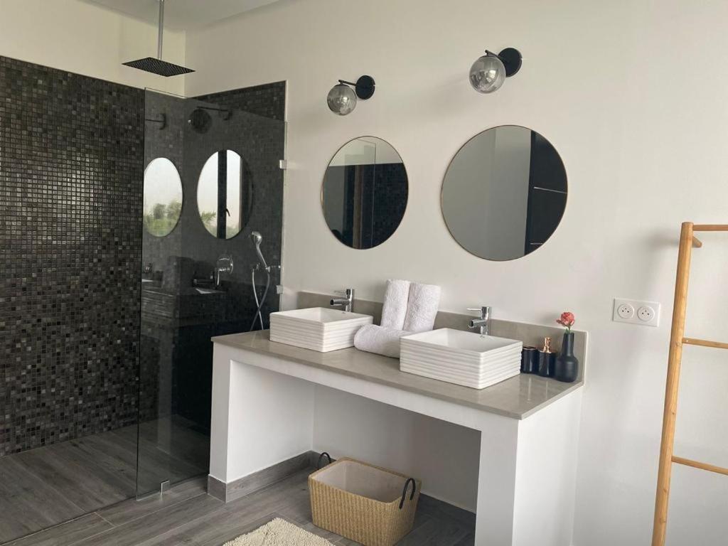 Domaine de Kali, villa 2 au calme, piscine privée - B&B Marrakech