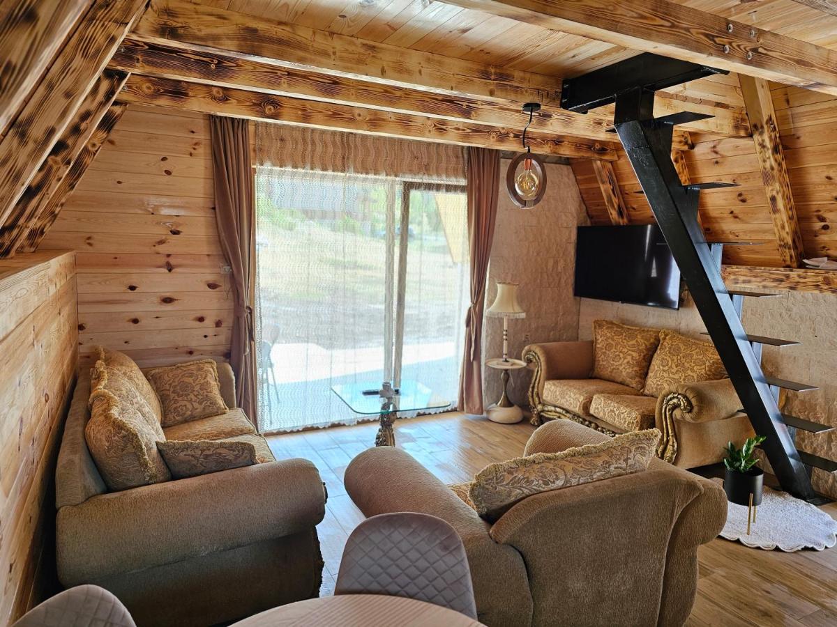 Mali raj Žabljak - B&B