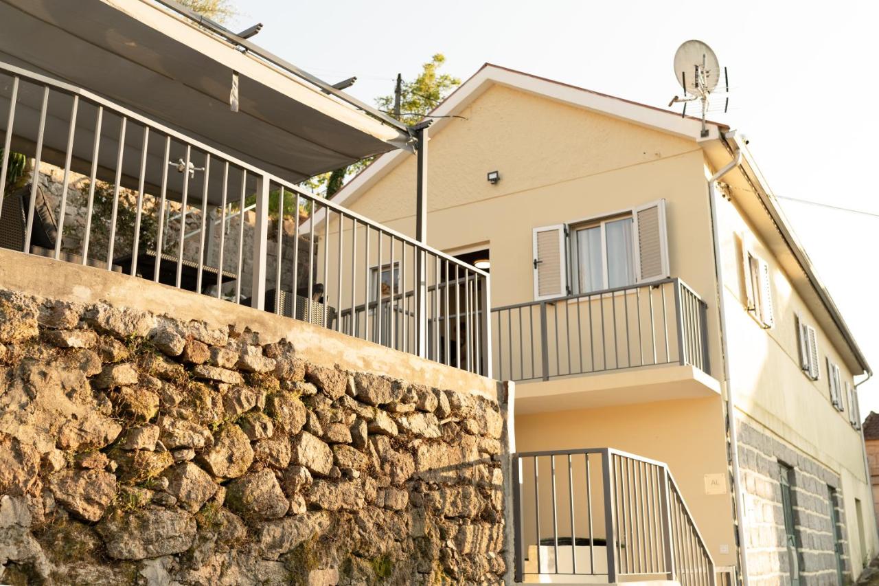 Geres Andorinhas House - B&B