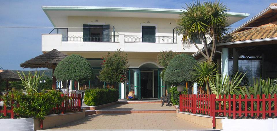 Pegasus Apartments - Ferienwohnung Ammoudiá