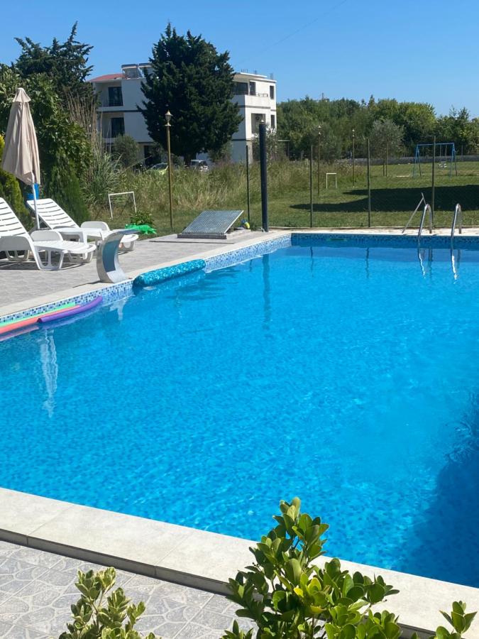 Apartments Green Place - Bed and Breakfast Ulcinj