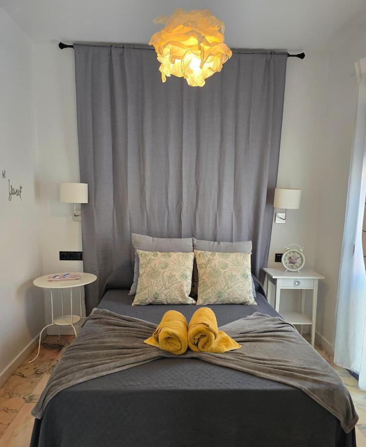 One-Bedroom Loft Apartment with One Queen Bed