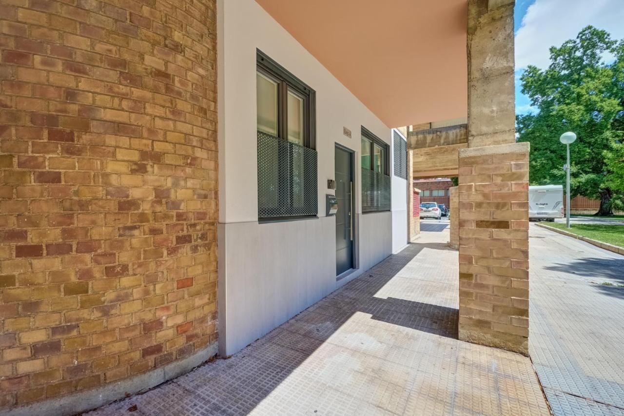 Apartamentos MYE by Clabao - Ferienwohnung Pamplona