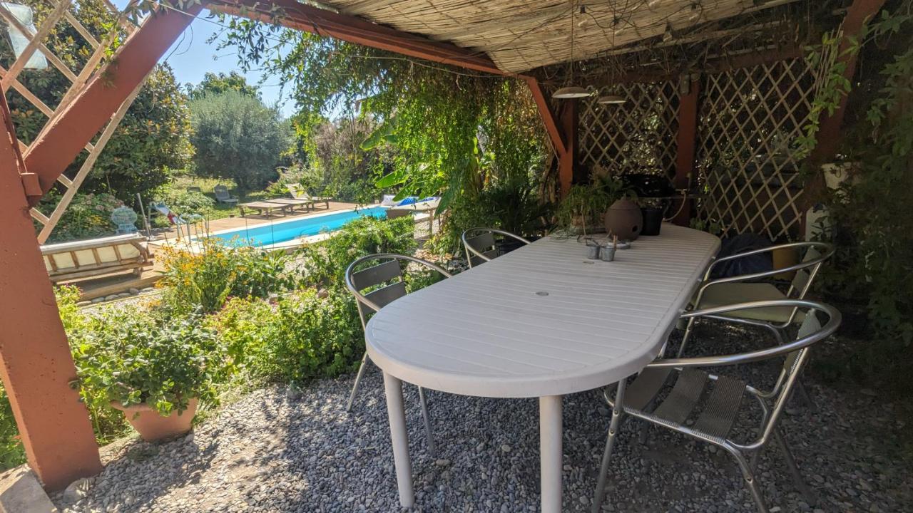 Joli appartement dans villa entre Nice et l'arrière pays - B&B