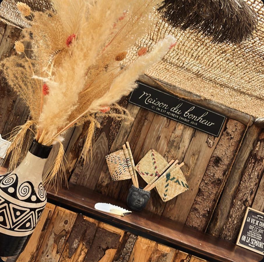 Domaine FINCA LESSYA, Lodge insolite & SPA - B&B