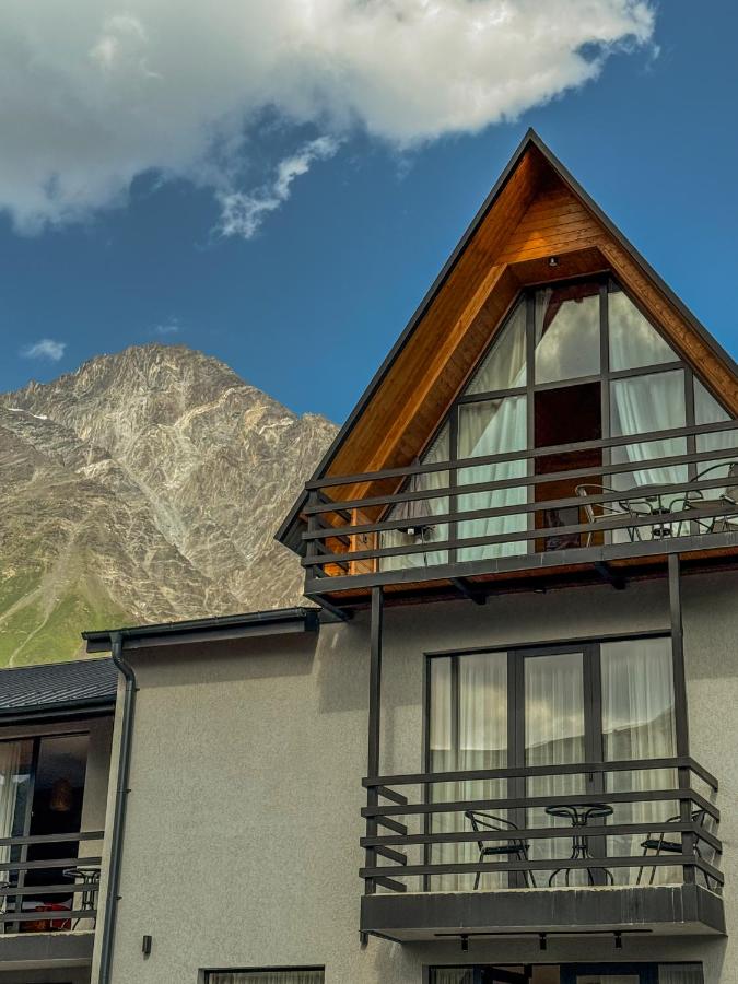 Baza Kazbegi - Ferienwohnung Stepantsminda