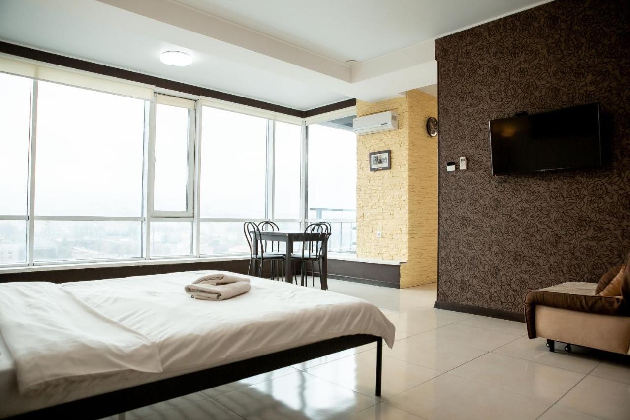 Doba In Ua Baku Bandery Apartments - Ferienwohnung Dnipro