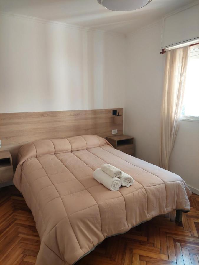 Departamento de dos habitaciones sobre Oroño - B&B Rosario