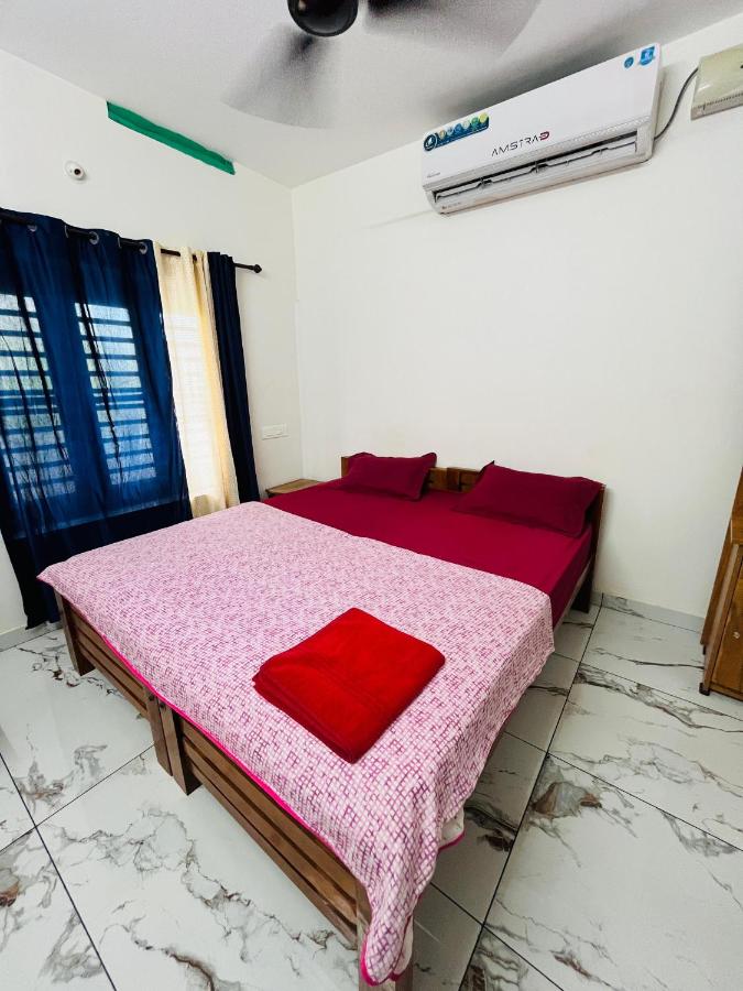 London Villa - B&B Varkala