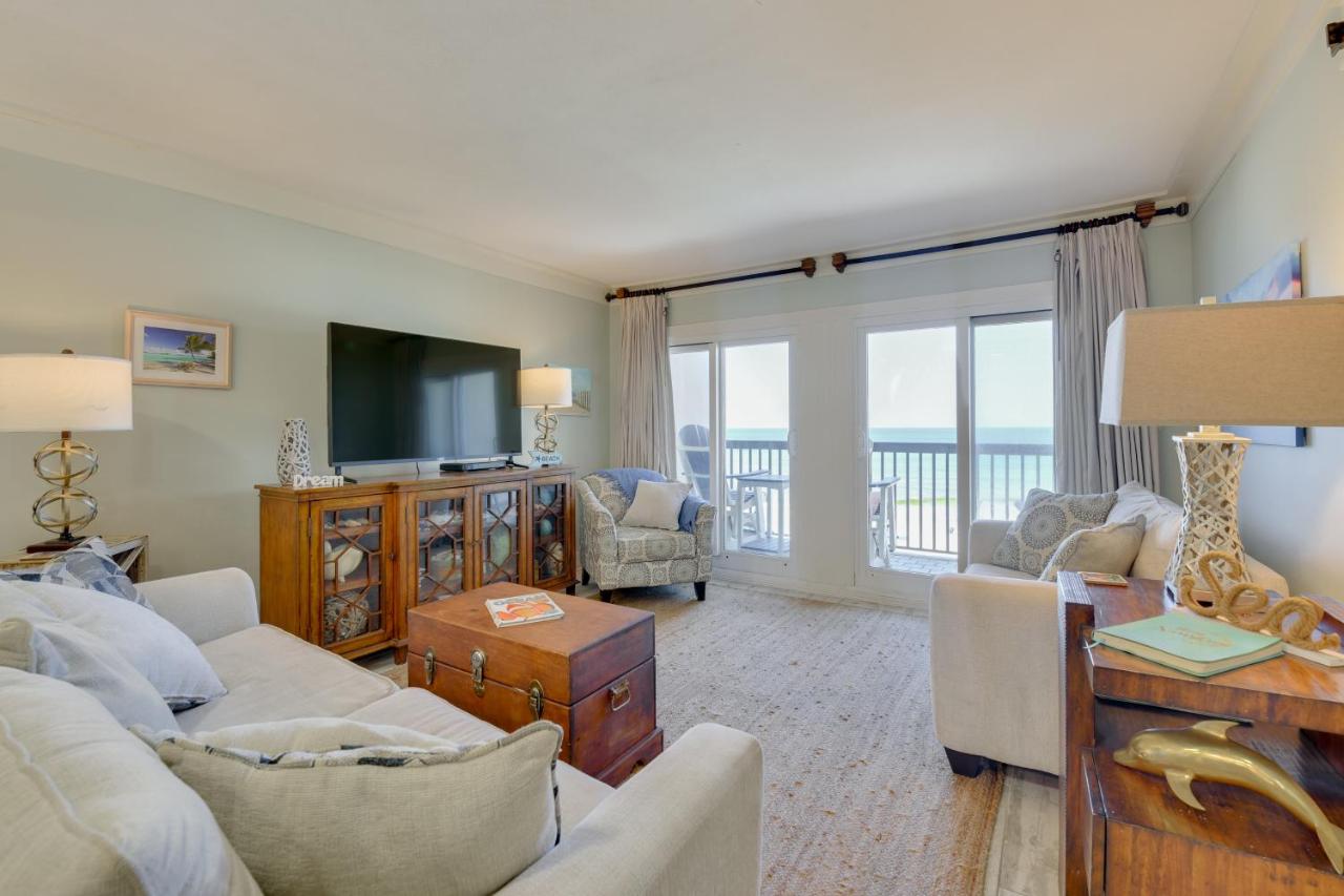 Oceanfront PCB Condo with Beach Access and 2 Pools - B&B Panama City Beach