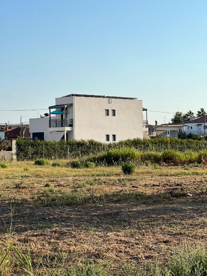 Villa con 2 Camere da Letto