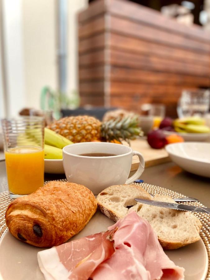 Magnifique maison de village - Bed and Breakfast Saillenard