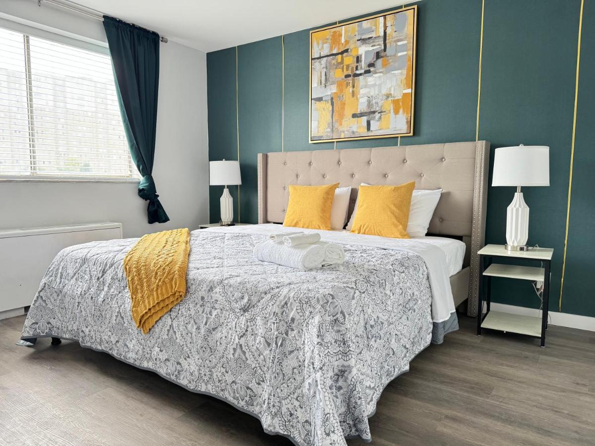 Two-Bedroom Apartment with City View