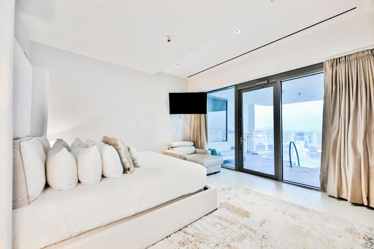 Three-Bedroom Apartment - High Floor