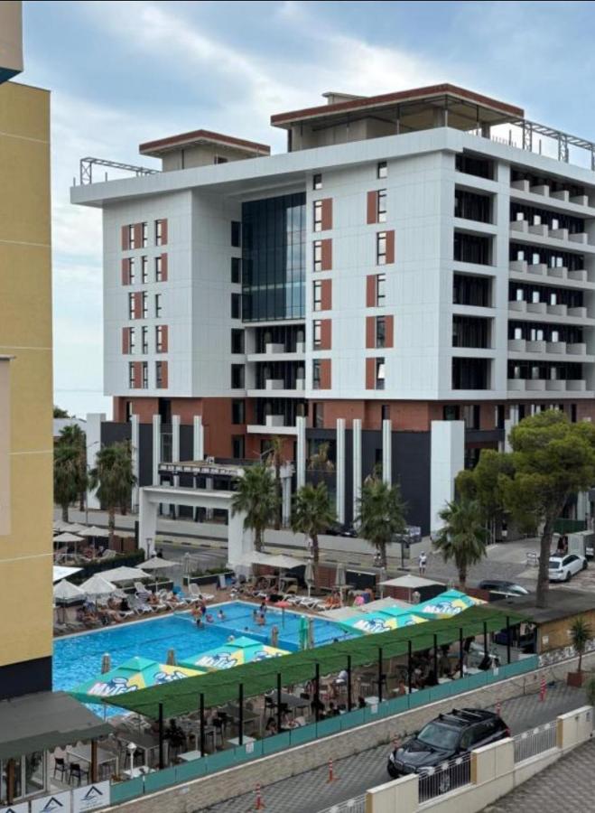 Chloe Beach Apartment 1 - Bed and Breakfast Shëngjin