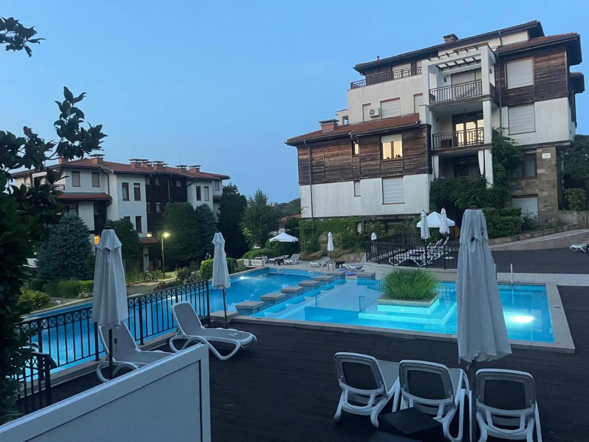 Cozy Ground-Floor Apartment with Terrace - B&B Sozopol