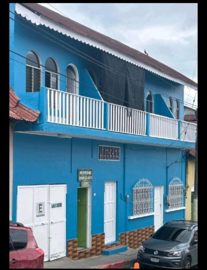 Hospedaje doña Gladys - B&B Flores