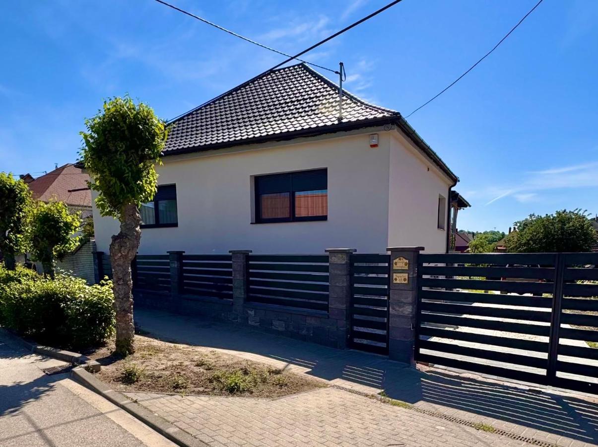 Ezerjó Vendégház - B&B