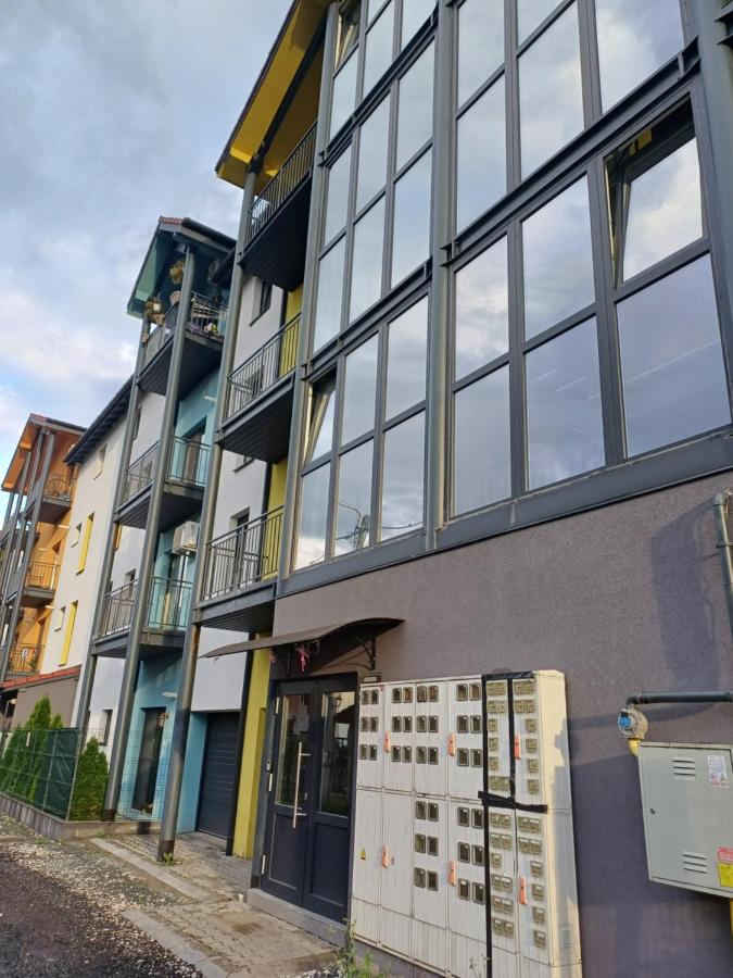 Nidaly Residence- Apartment with Relaxing Space - Ferienwohnung Alba Iulia