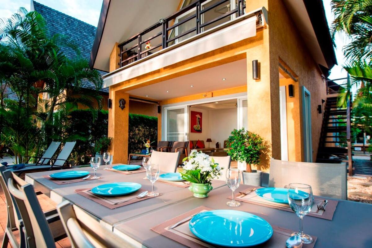 Five Palms Beachfront Villa - B&B