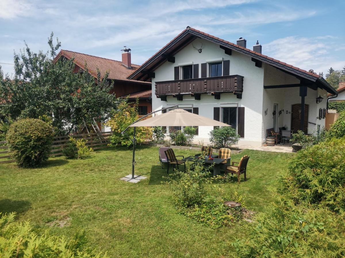 Ferienhaus mit 3 Schlafzimmer in Seenähe - Chambres d’hôtes Wielenbach