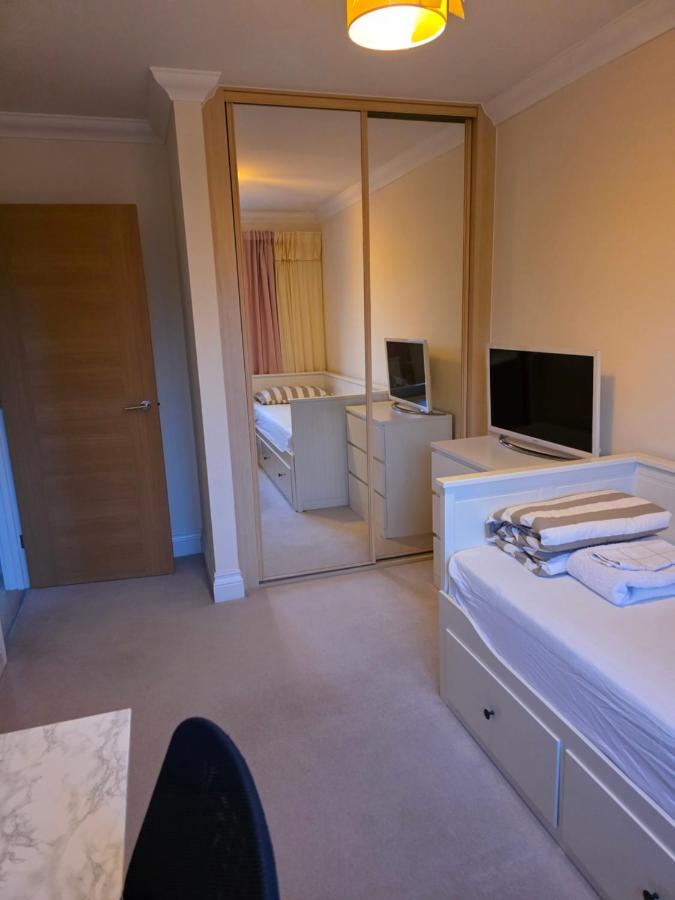 Tranquil Epsom Downs - B&B Kingswood Warren