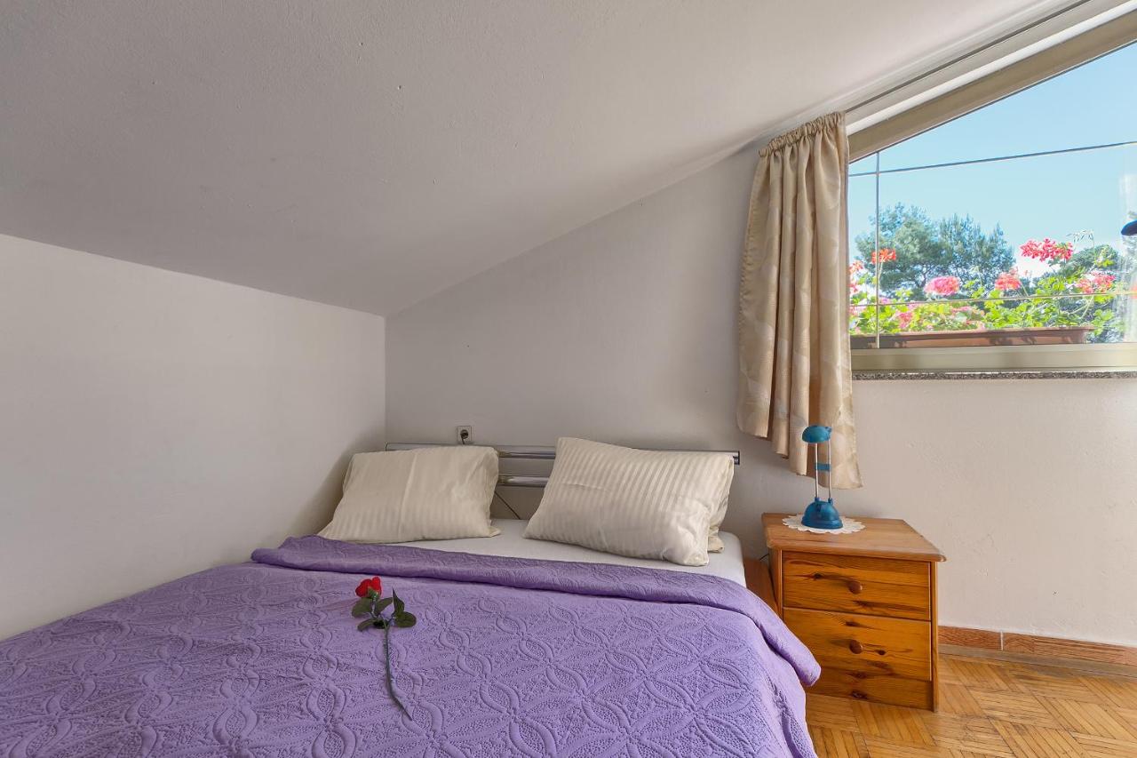 Apartment - Split Level