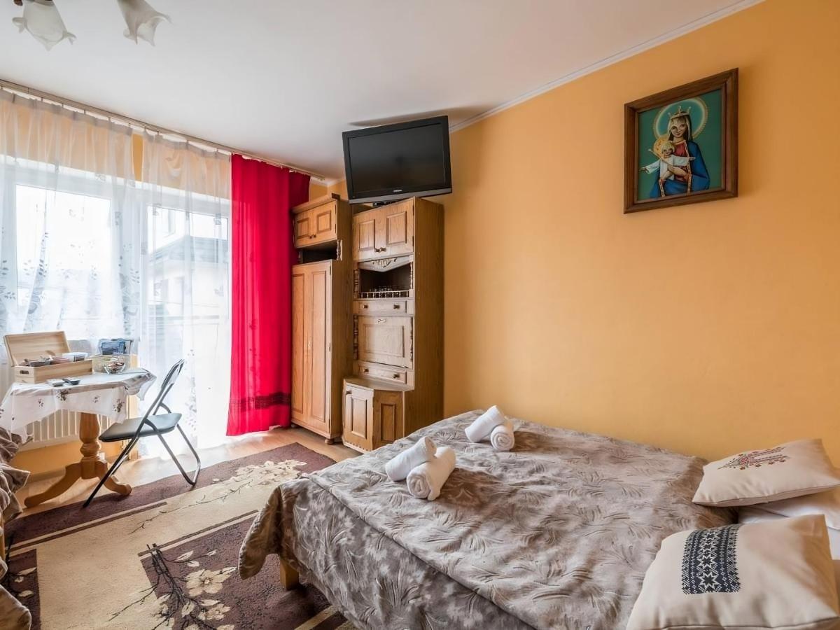 Vierbettzimmer mit Balkon