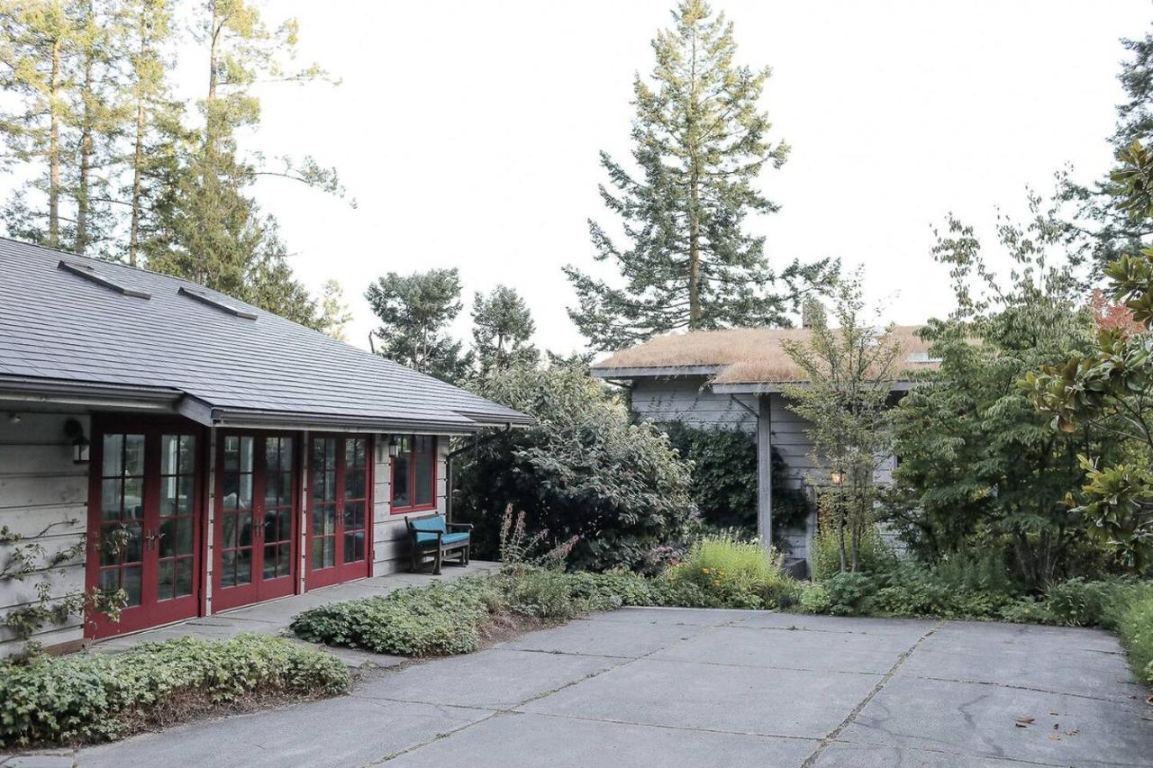 Grindstone Harbor House Luxury Beachfront Estate - B&B Shaw Island