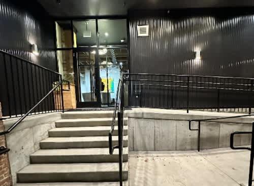 River North Rooftop With In and Out Parking 5 - B&B Chicago