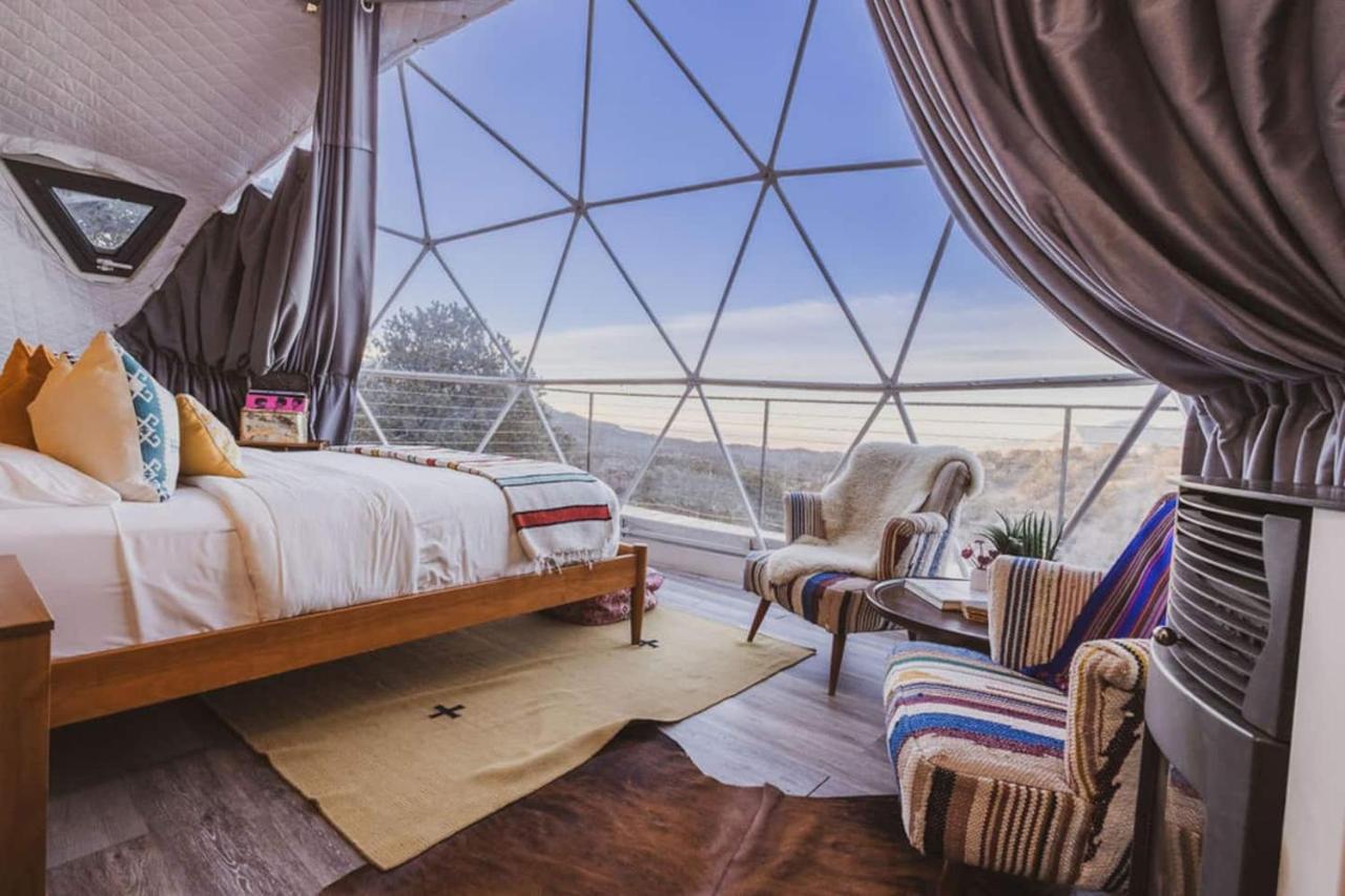 Zia Geo Dome At El Mistico Ranch, Glamping - B&B