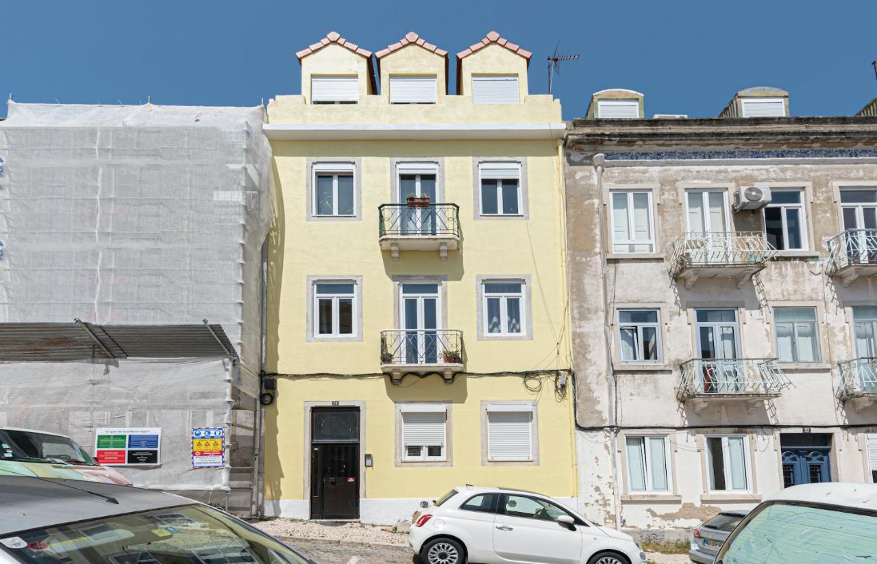 Sunny Lisbon Gem - B&B Bicas