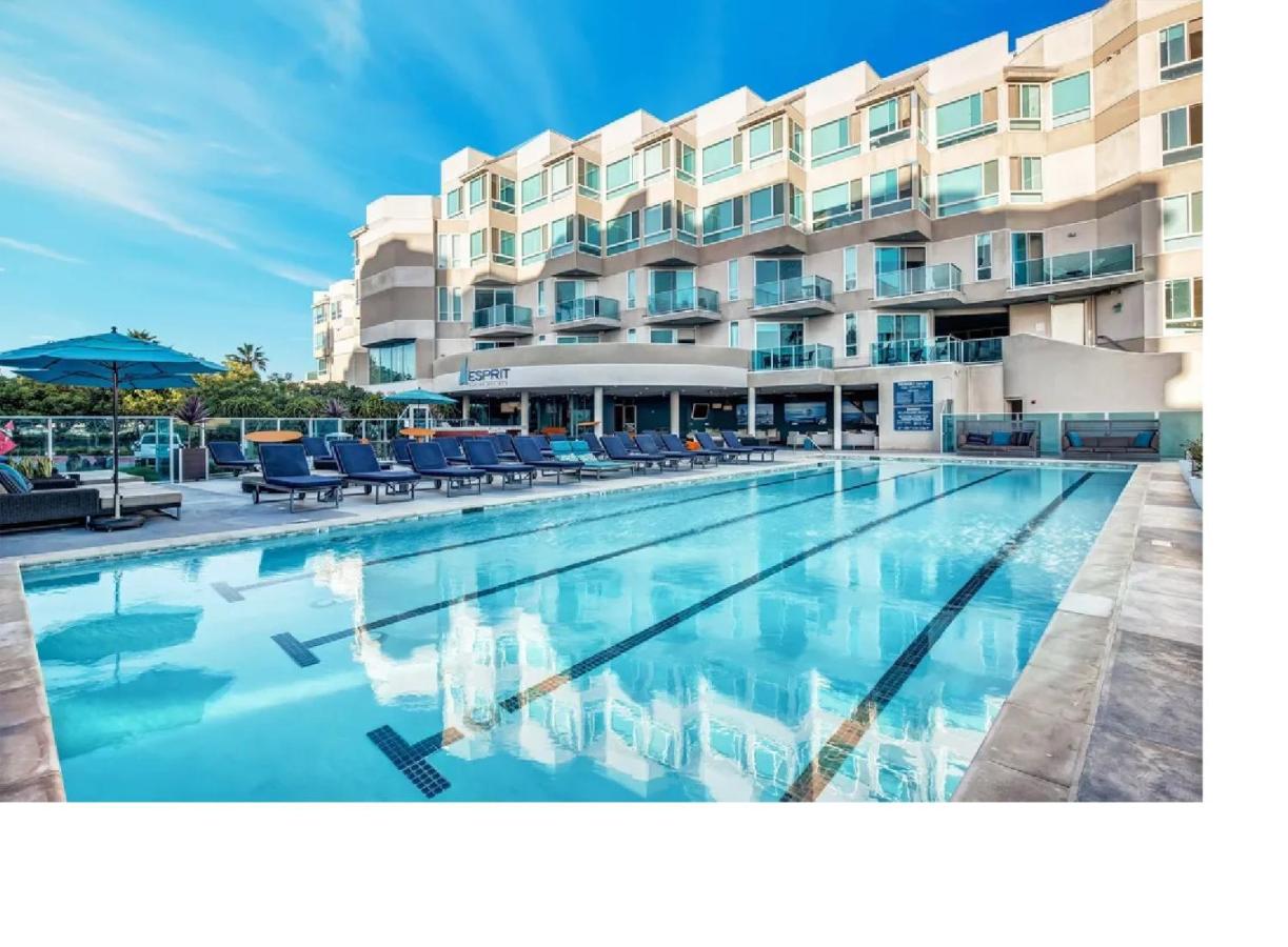 Penthouse Private Rooftop 3 Level Panoramic Water View - Bed and Breakfast Los Angeles