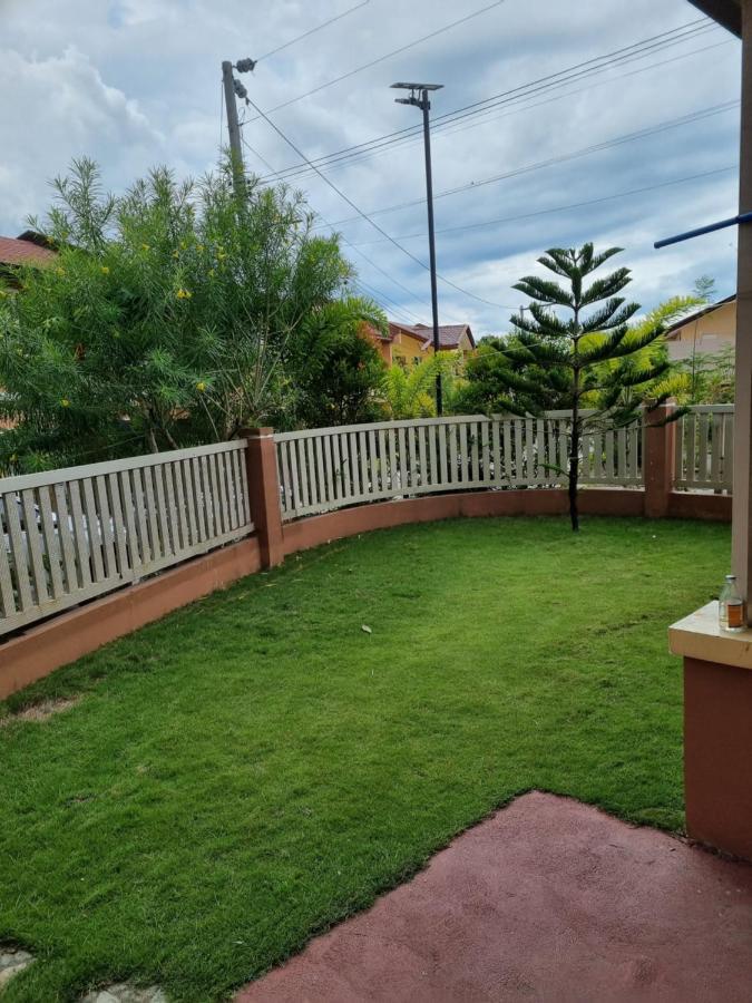 Near Airport Family or Group Habitat - B&B Davao City