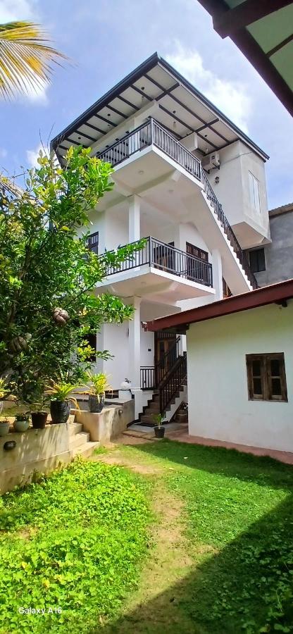 Deluxe One-Bedroom Apartment with Garden View