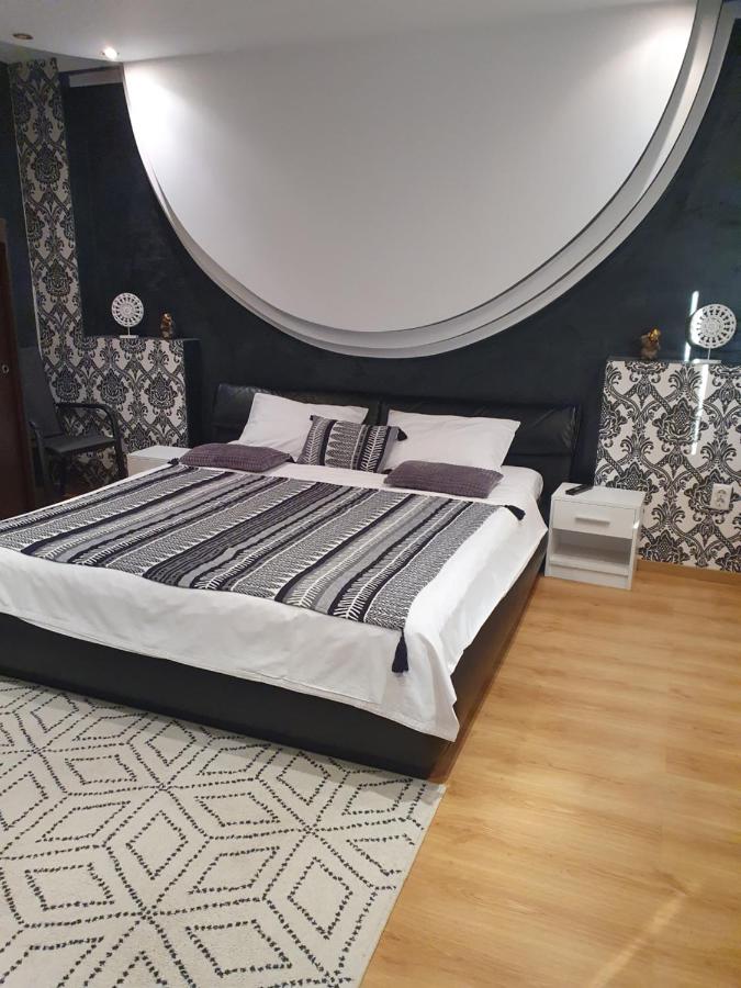 NANA"S HOUSE APARTAMENT 2 Camere,2 bai - B&B Sibiu