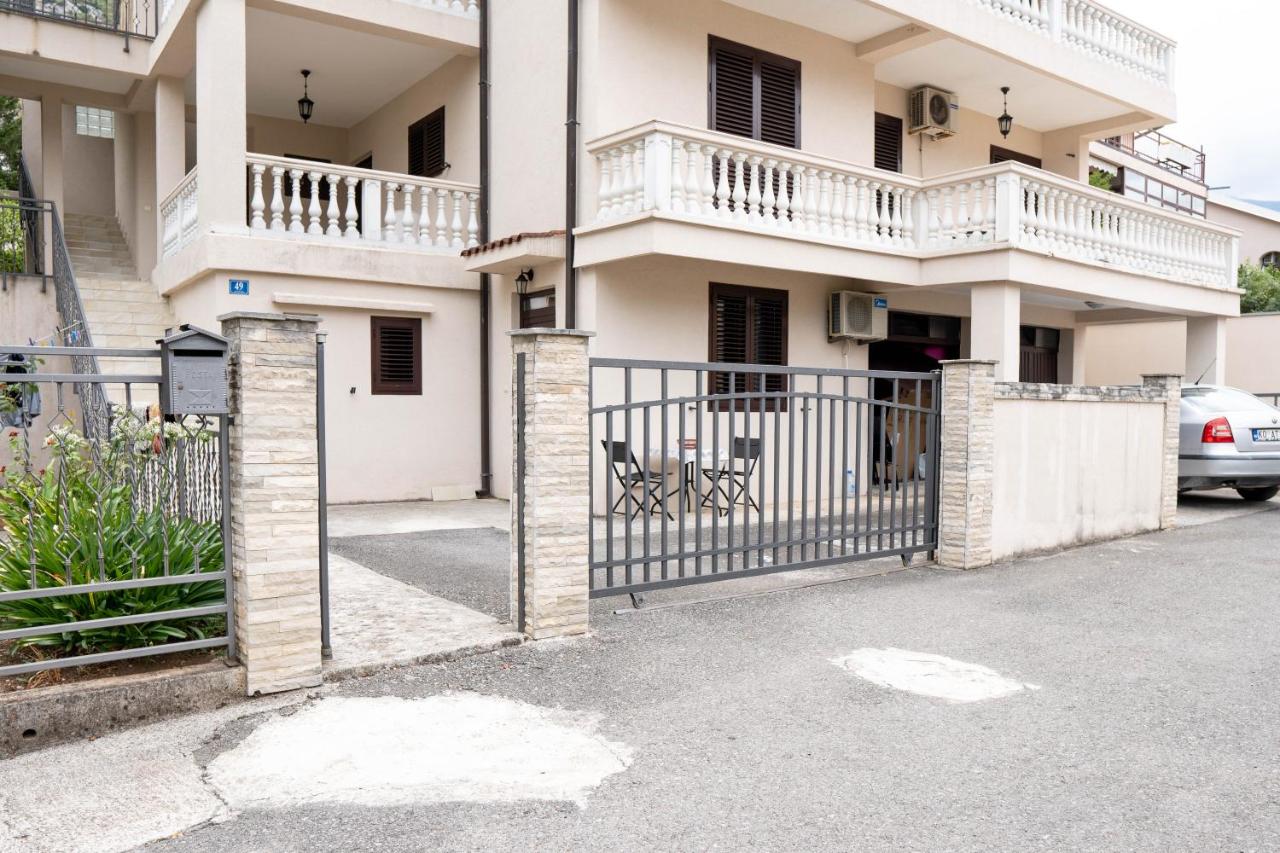 Nikola - Two Bedroom Ap & Studio near the Sea - B&B