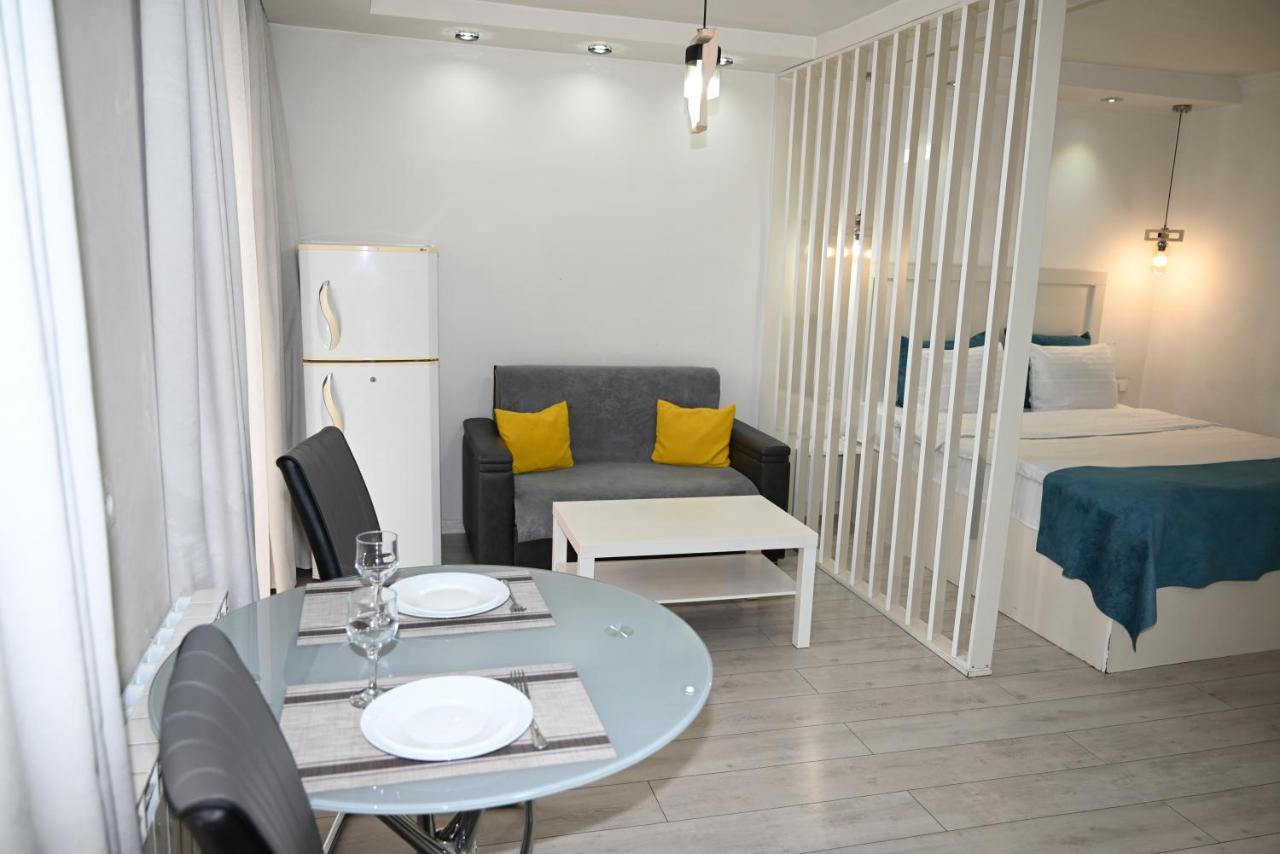 Komitas 22 kva.59 - Ferienwohnung Jerewan