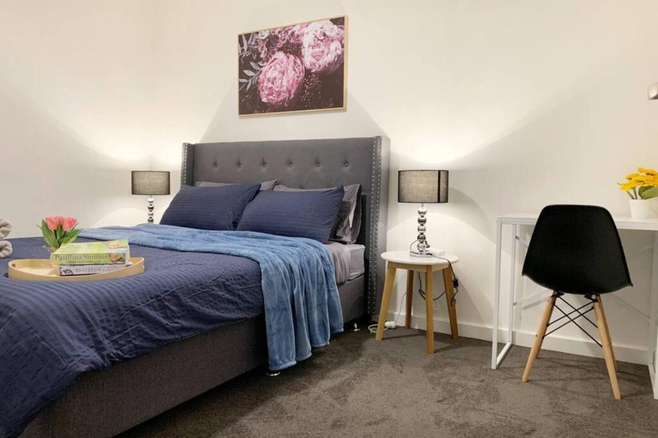 Wifi, 2 Air-cons, Campbelltown Courtyard West - B&B