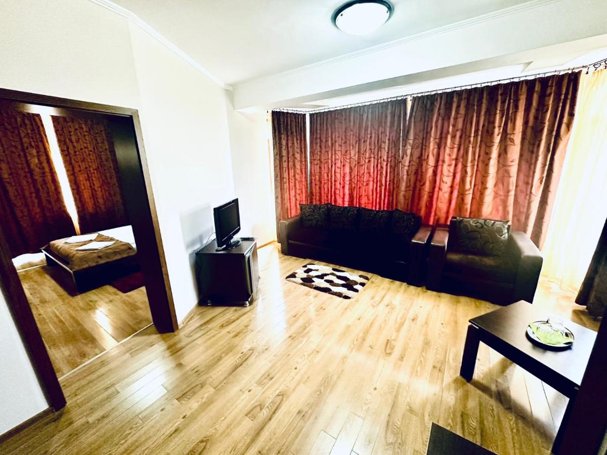 Room #1166894704