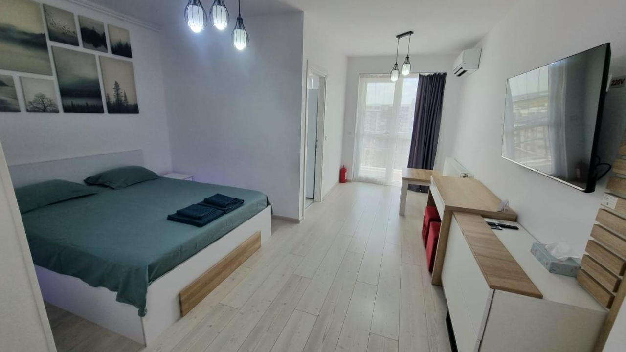 Studio spațios,intim+ loc parcare propriu,vedere panoramică,utilat de lux - B&B