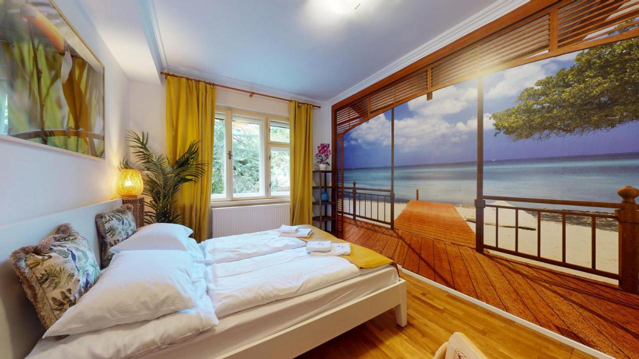 Doppelzimmer mit Gartenblick