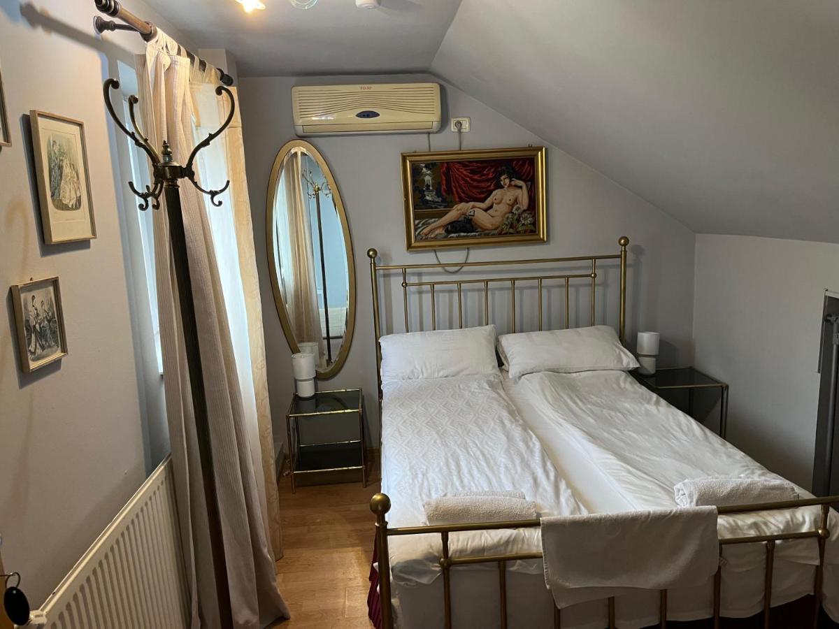 Habitación Doble con baño privado