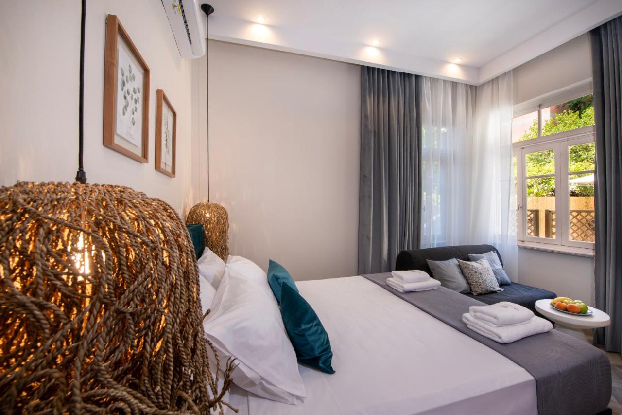 One-Bedroom Apartment with Garden View