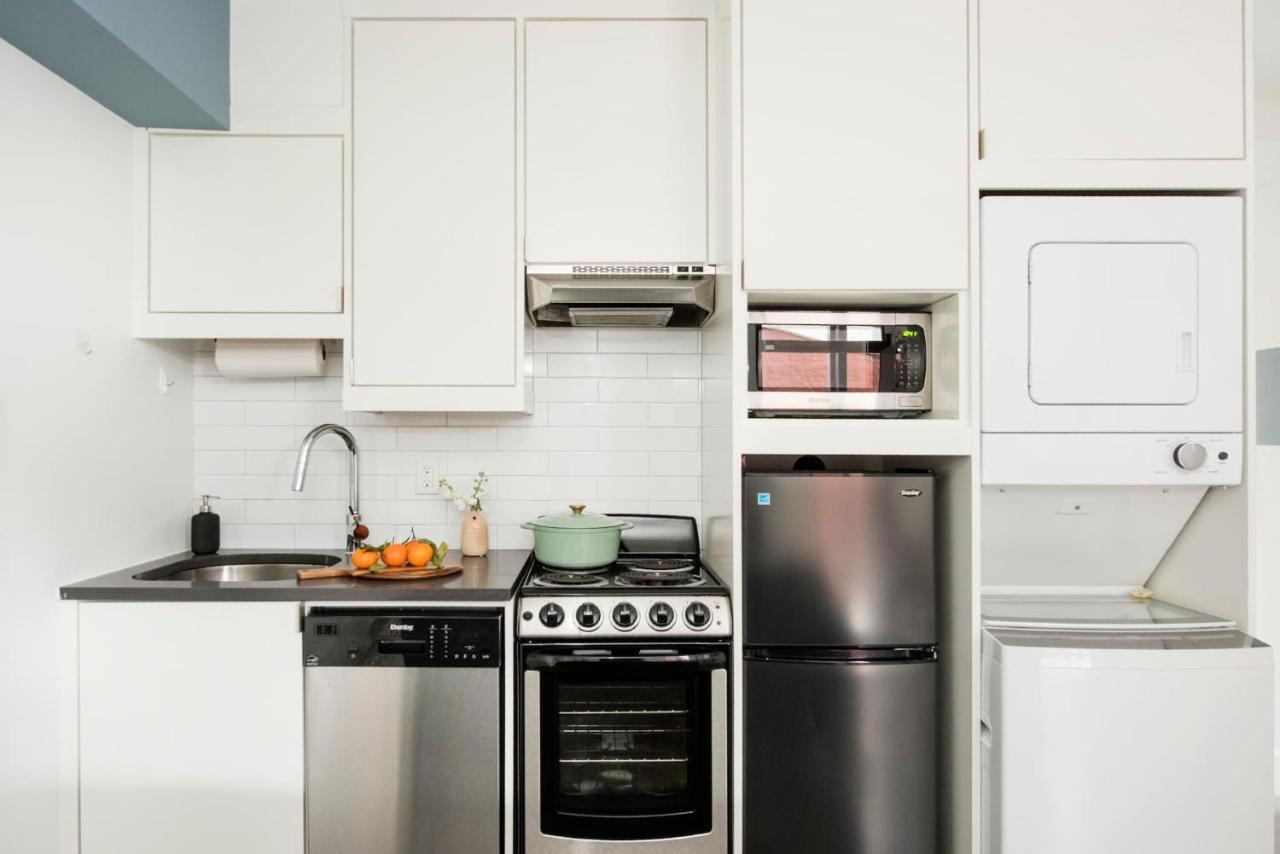 ~The Lillian~ Downtown / Skyline / Cozy - B&B Atlanta