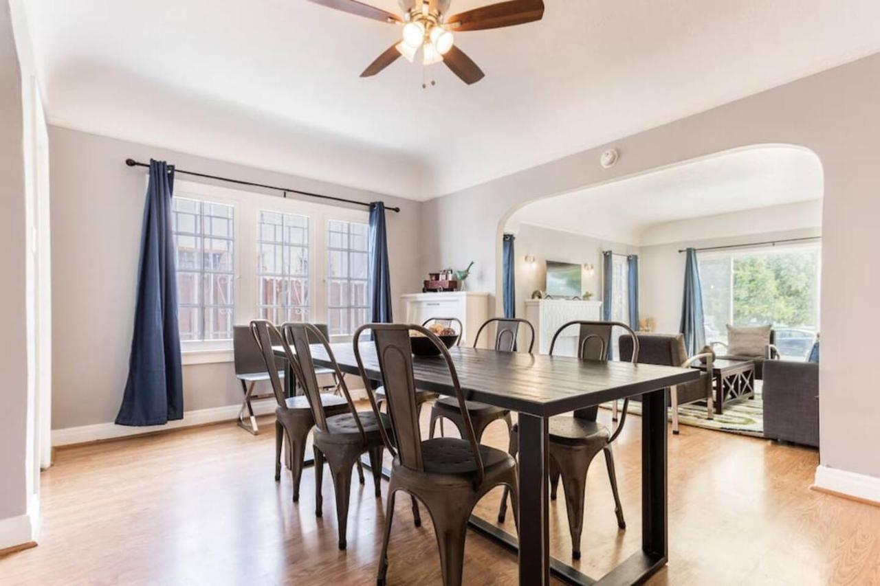 Magnificent House Minutes From Hollywood - Bed and Breakfast Los Angeles