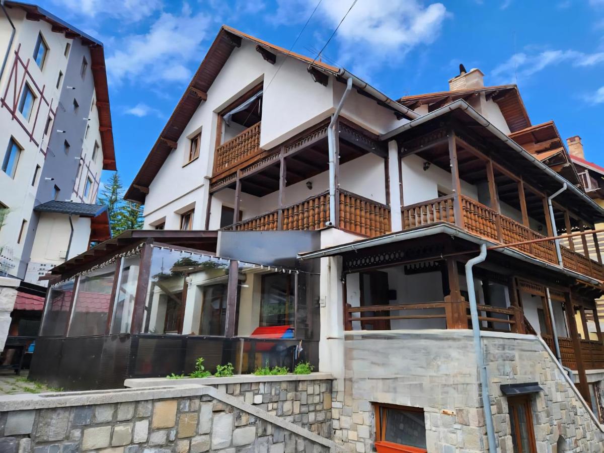 Casa Coștila - B&B
